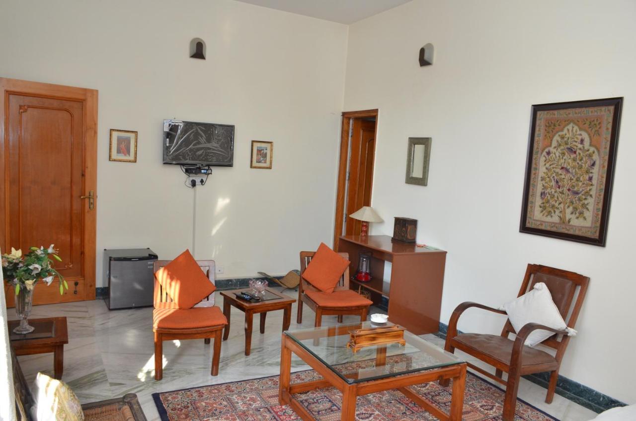 Sandy'S Homestay Джаму Екстериор снимка